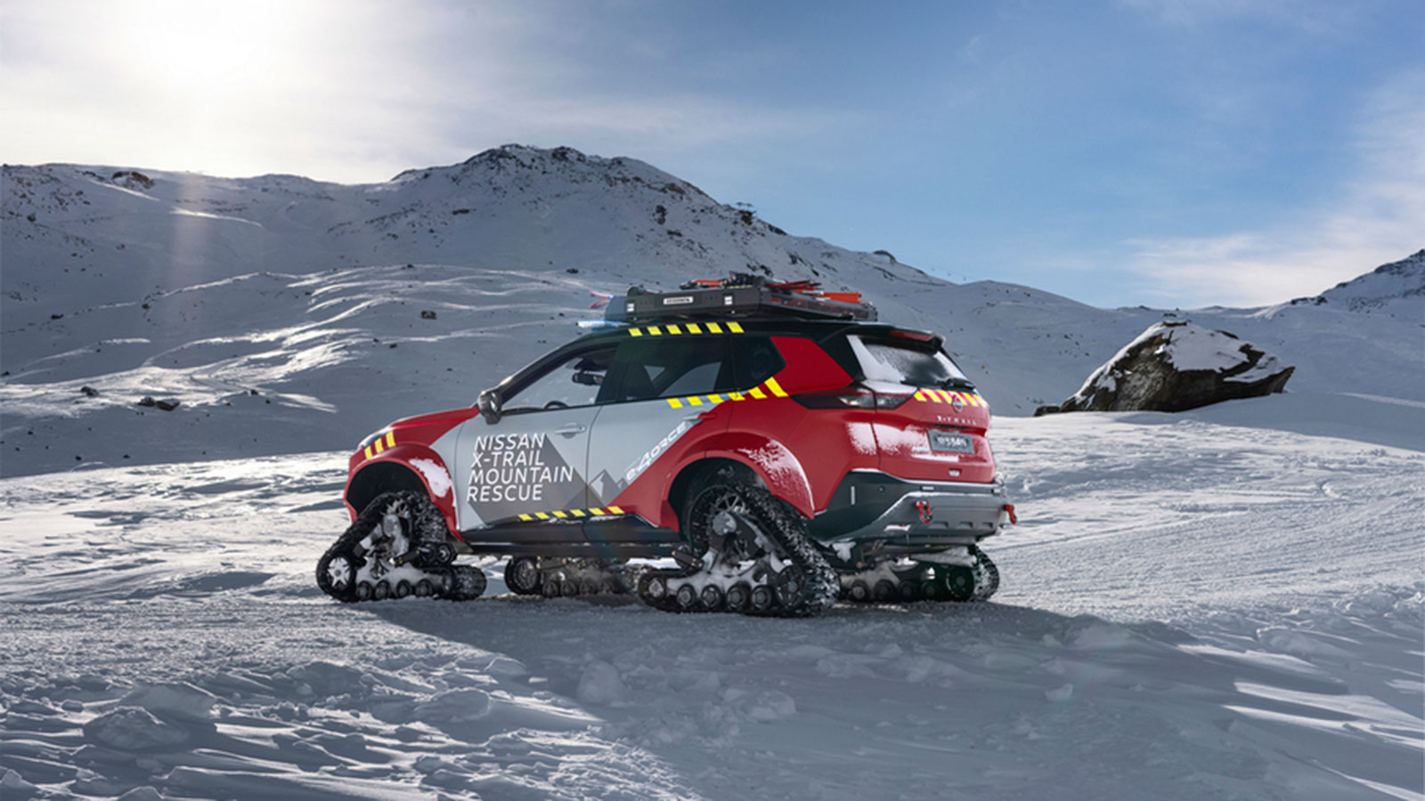 Tο Nissan X-Trail έγινε το απόλυτο ασθενοφόρο για τα χιονισμένα βουνά